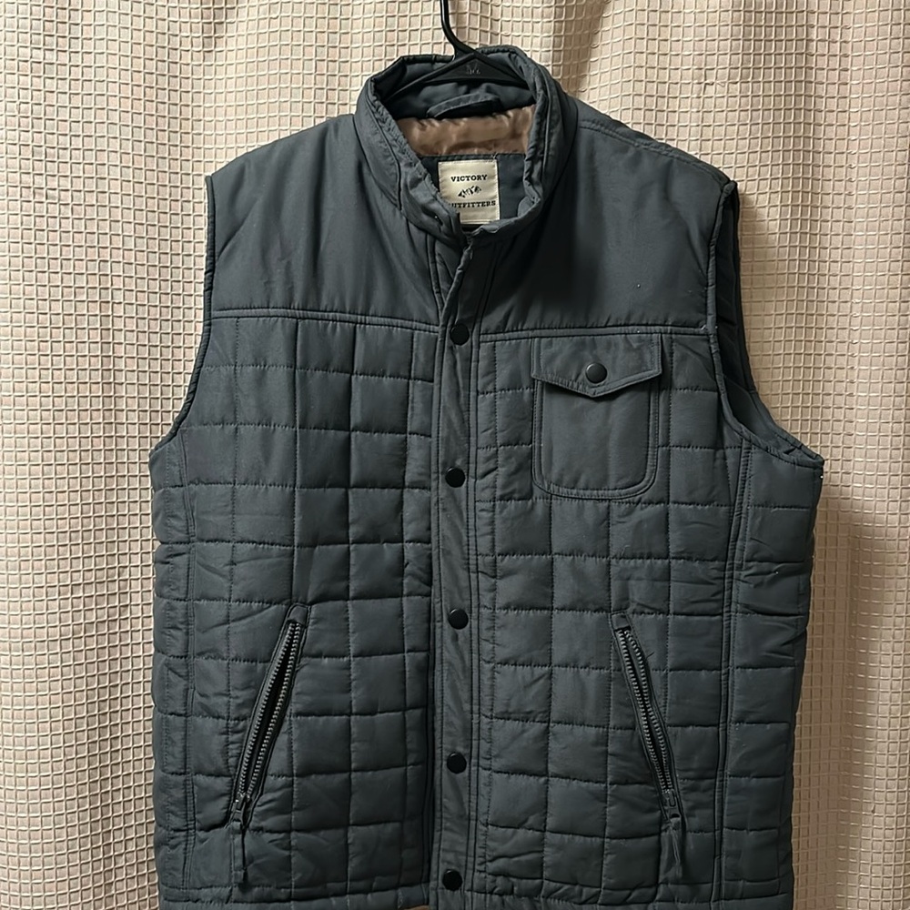 Victory Outfiters Men Puffer Vest